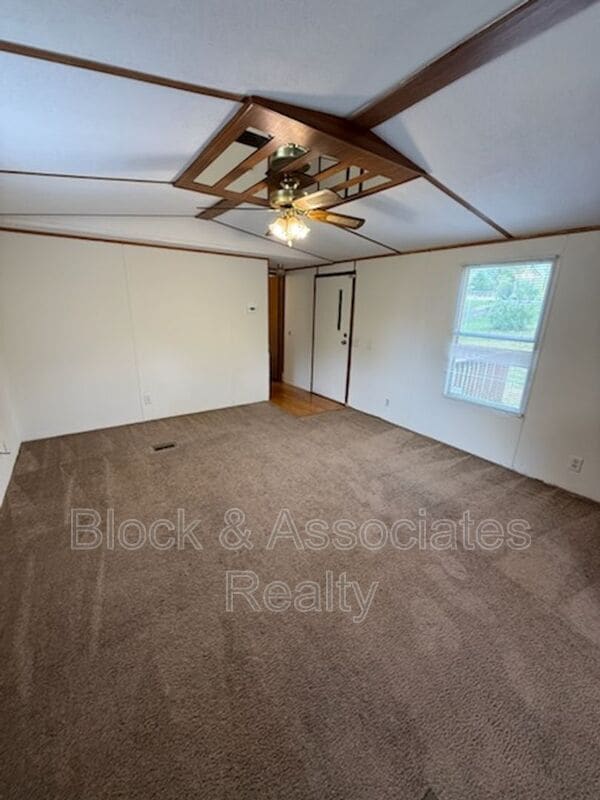 Building Photo - 1066 Worthville Rd