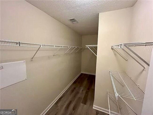 Building Photo - 29 Preserve Dr