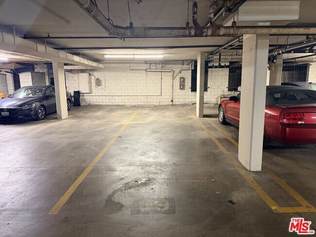 Building Photo - 360 S Euclid Ave