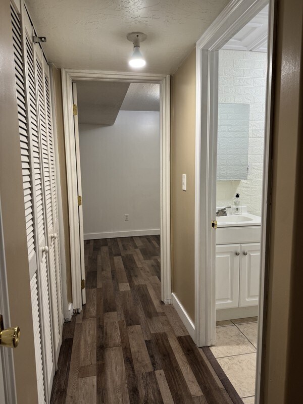 Building Photo - 1605 Franke Cir