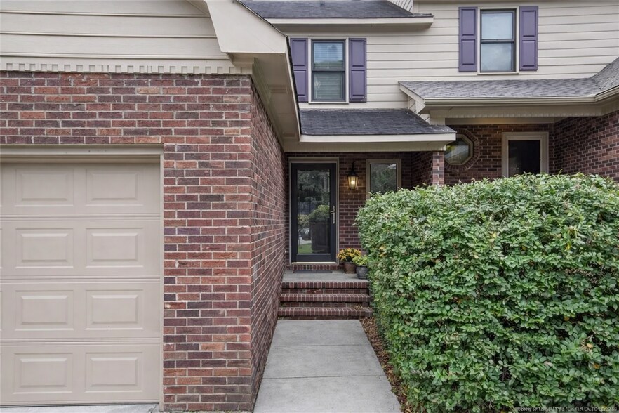 Building Photo - 5551 Robmont Dr