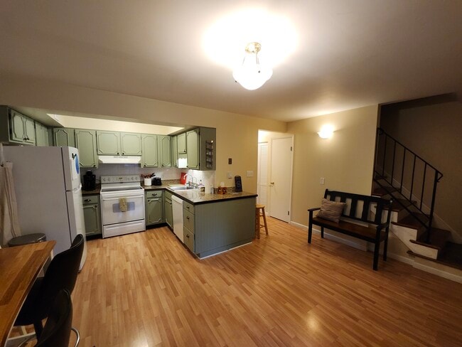 Building Photo - 436 Amblewood Way