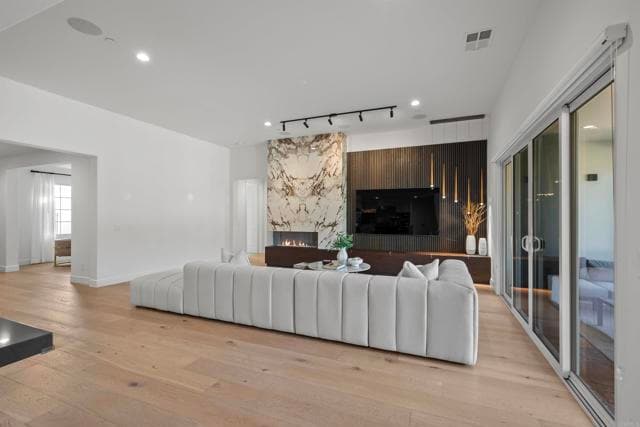 Building Photo - 3193 Corte Carlazzo