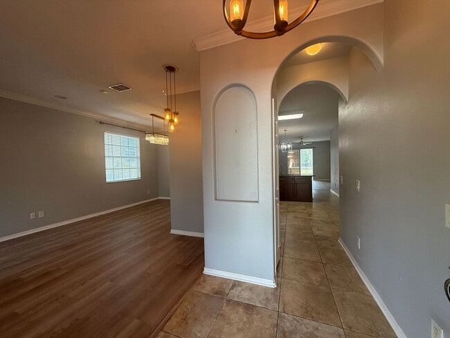 Building Photo - Land O'Lakes POOL home with Lakeviews!