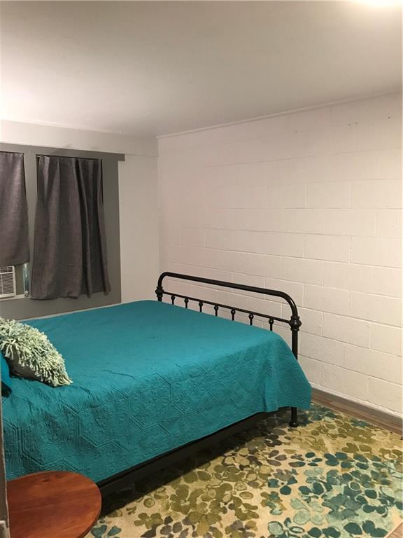 Building Photo - 16 W Thatcher St