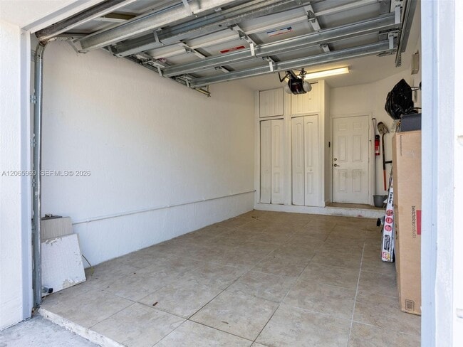 Building Photo - 11406 NW 76th Terrace