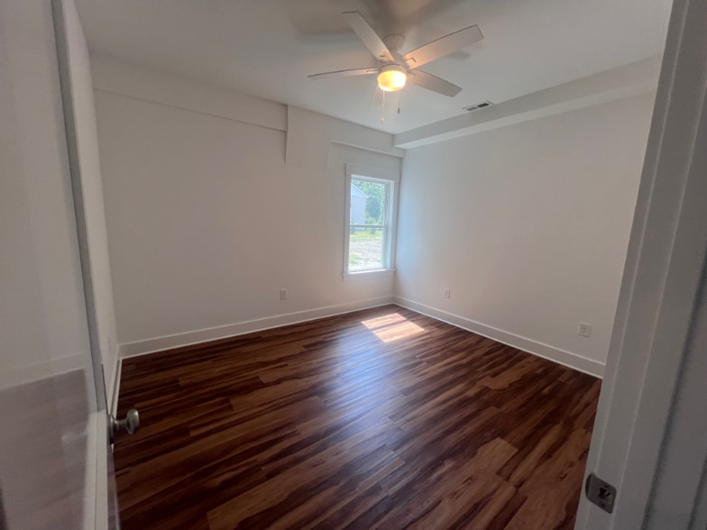 Building Photo - 304 Indian Dr