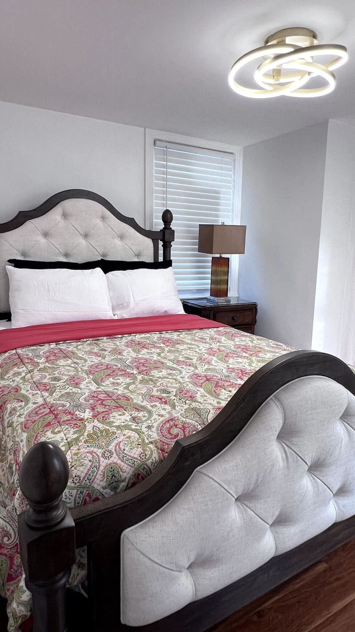 Building Photo - 21 Bullocks Point Ave