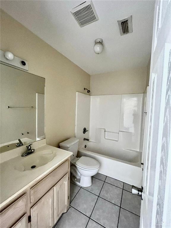 Building Photo - 16 S Logan Dr