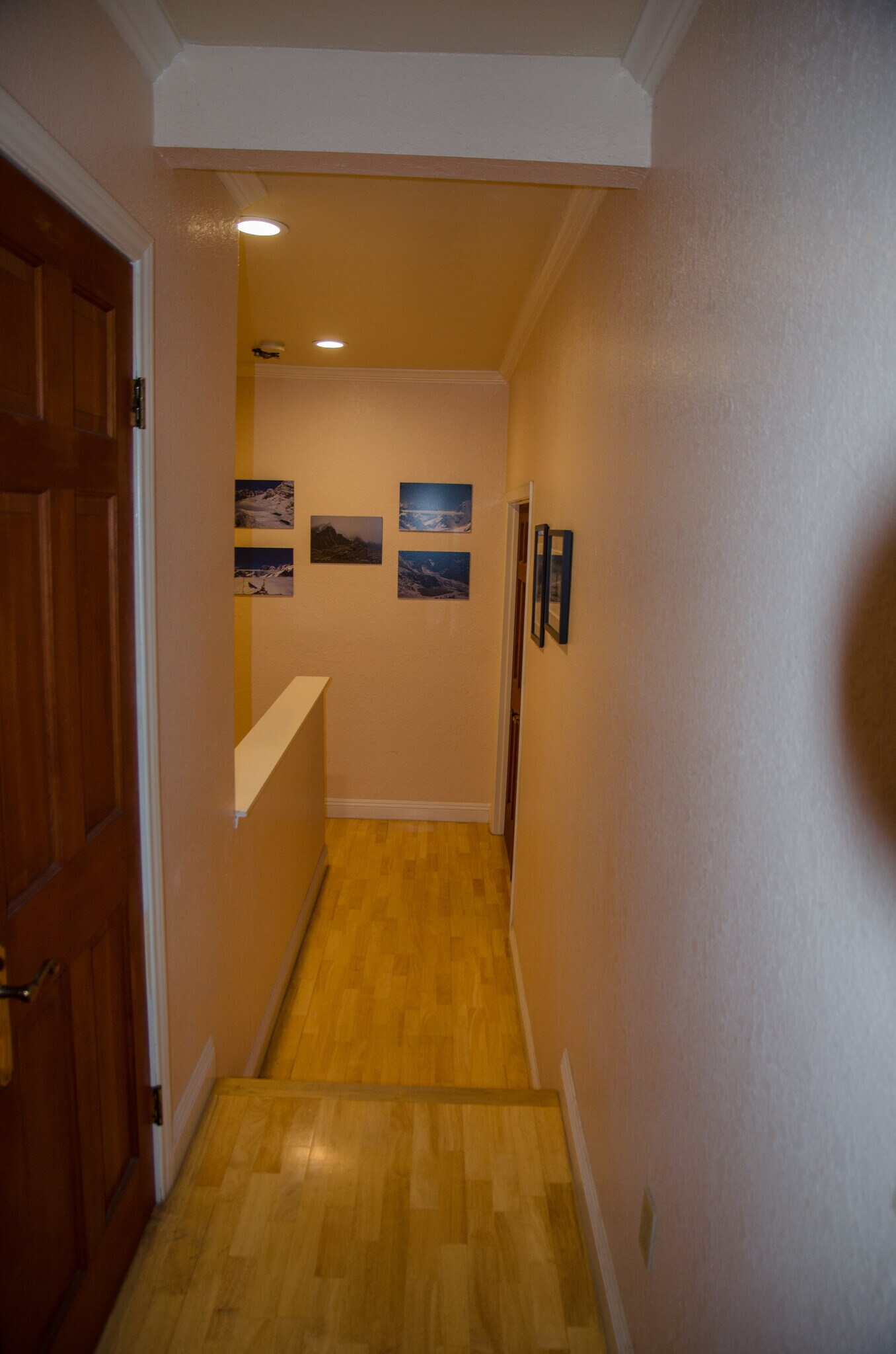 Building Photo - 3978 La Jolla Village Dr