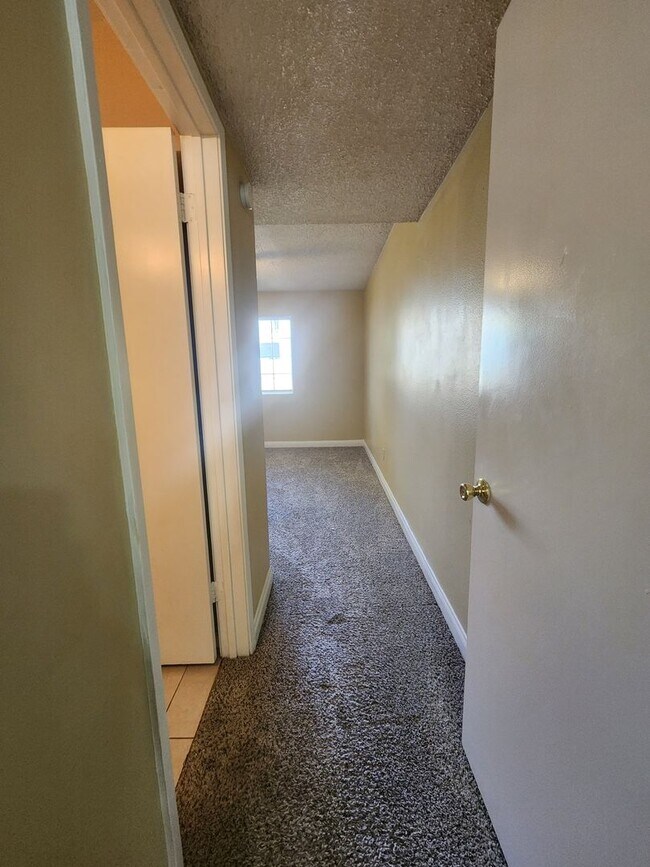Building Photo - 2750 S Durango Dr
