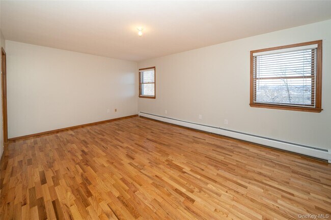 Building Photo - 62 Walter Dr