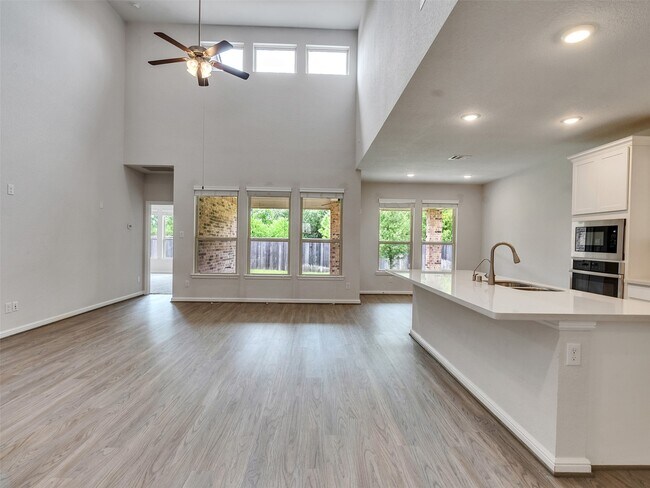 Building Photo - 85 Fermata Ln