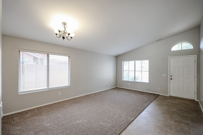 Building Photo - 14707 W Lupine Ln