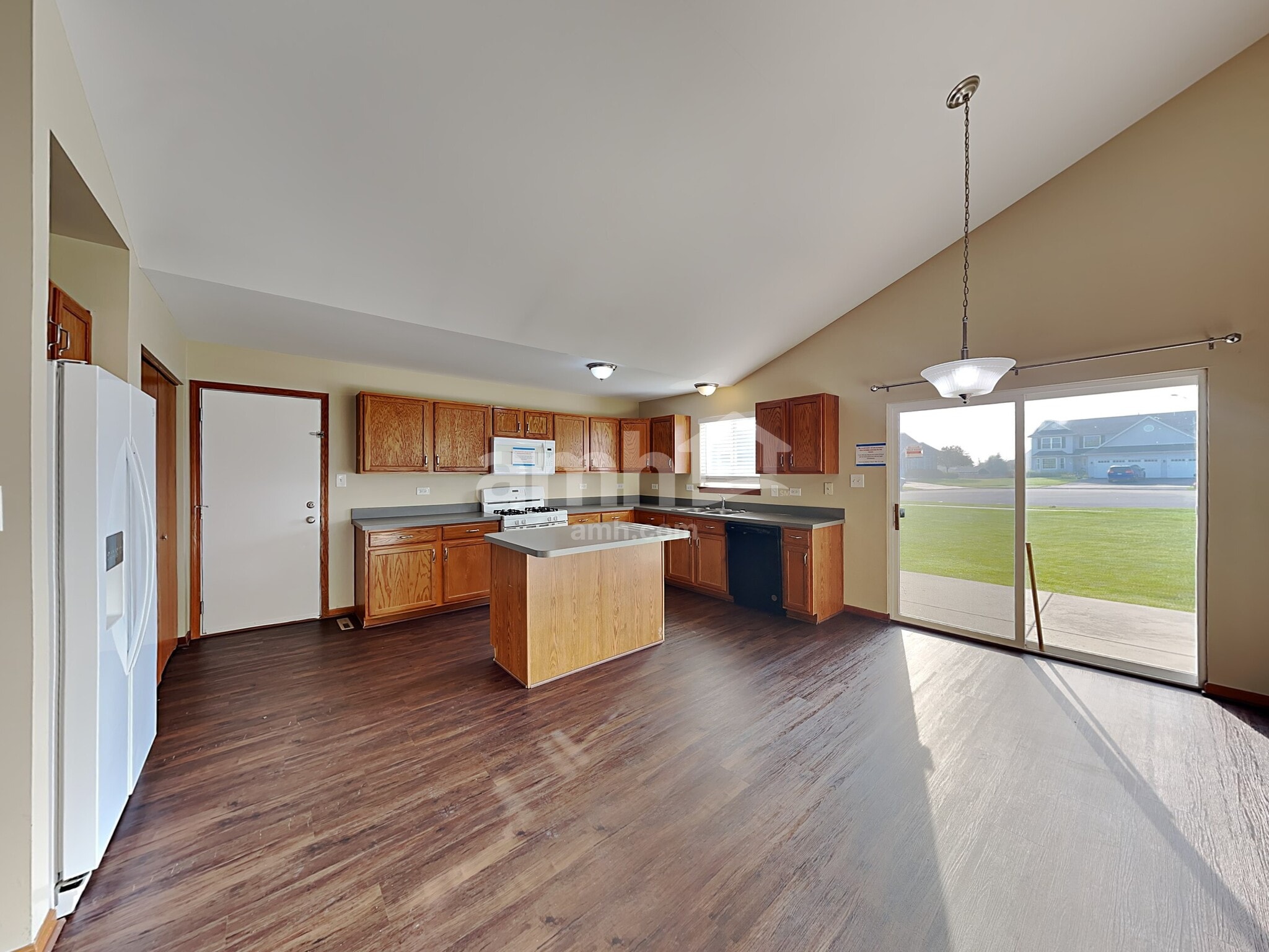 Building Photo - 26251 W Bayberry Ct