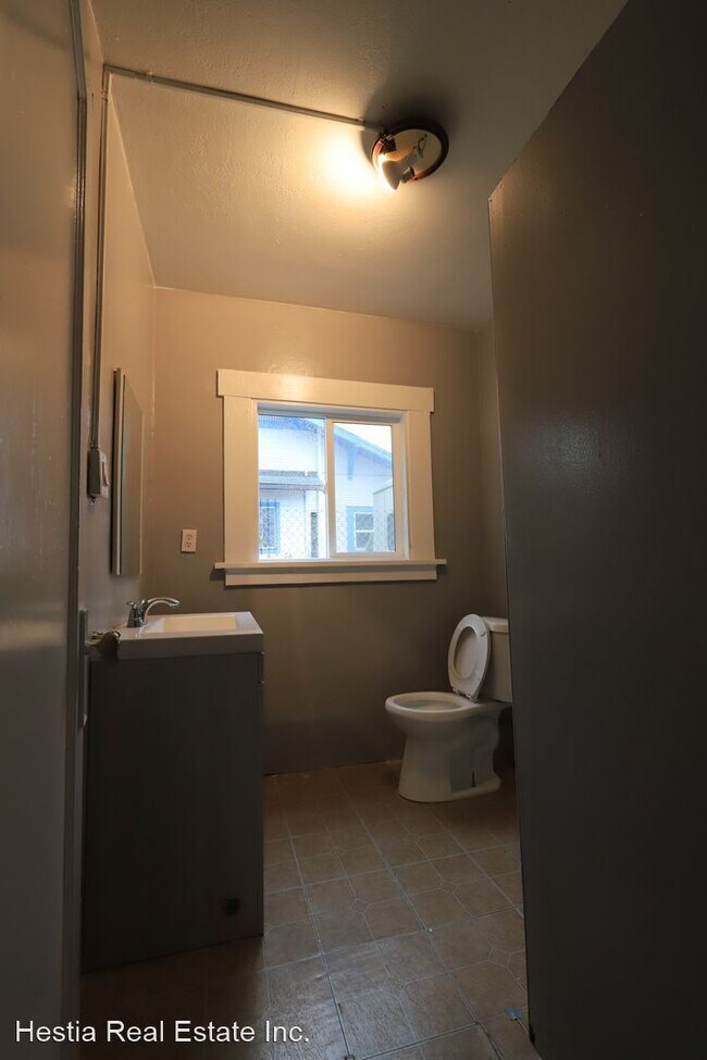 Building Photo - 1307 Peach Ct