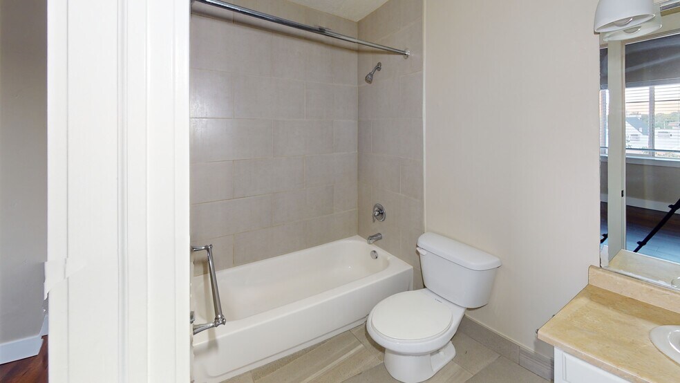 Master Bathroom - 67 E 200 N