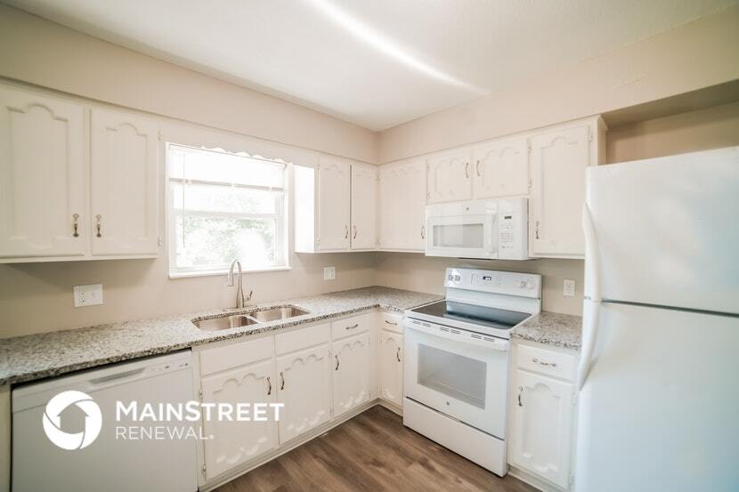 Building Photo - 19707 E Millhaven St