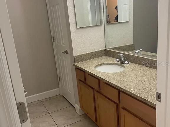 Building Photo - 2508 SW 35th Pl