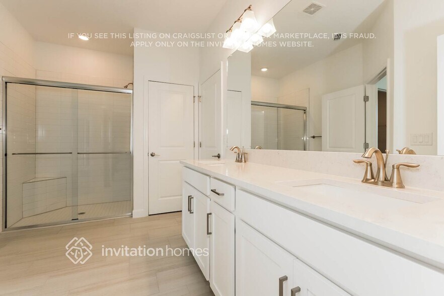 Building Photo - 1734 142nd Ter E