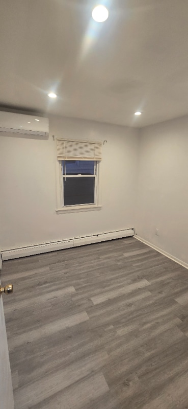 Building Photo - 3-25 B 46 St