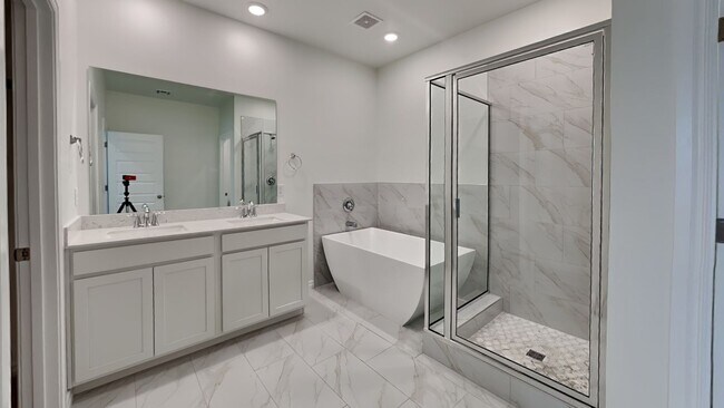 Building Photo - Amazing Brand New 4 Bedroom Home in Mustan...