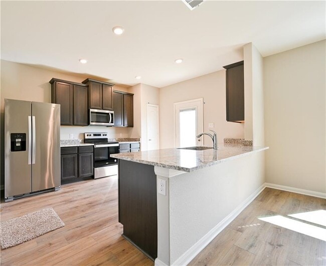 Building Photo - 252 Mount Vernon Way