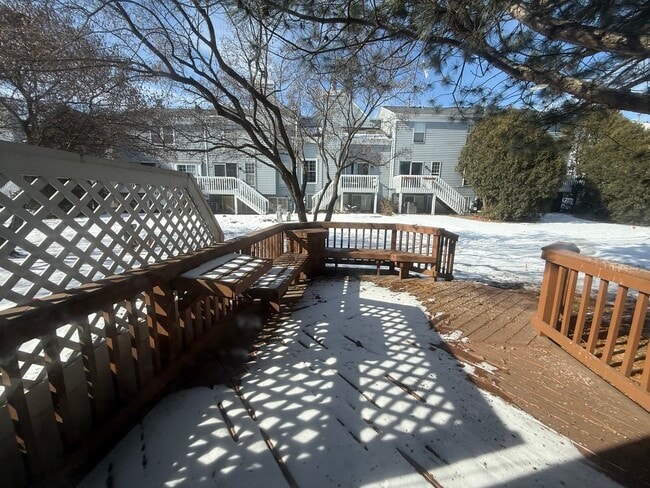 Building Photo - 210 Shadybrook Ln