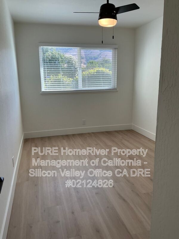 Building Photo - 382 Madison Dr