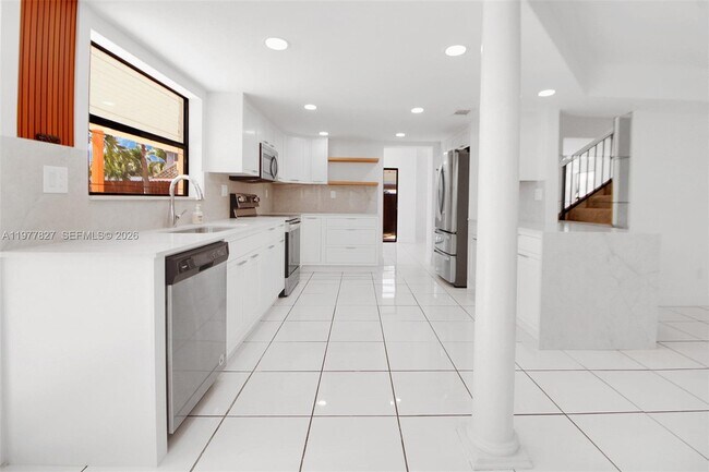 Building Photo - 10031 SW 147th Pl