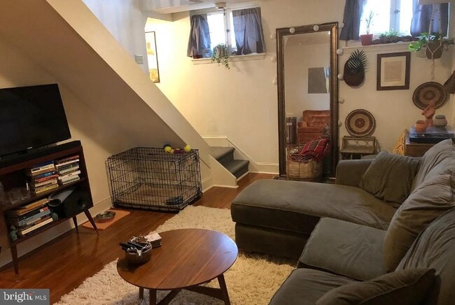 Building Photo - 1906 Fairmount Ave