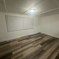 Building Photo - 3 bedroom 2 bath home with lawn cutting in...