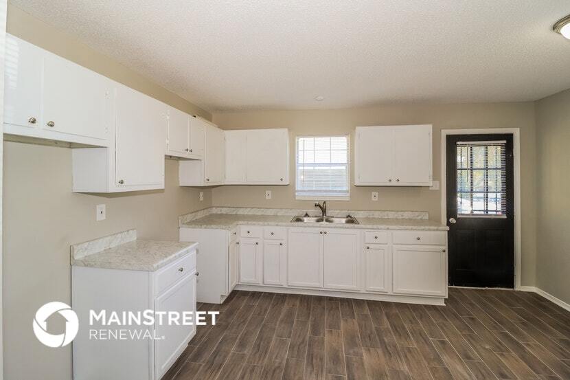 Building Photo - 484 Ferncliff Cove
