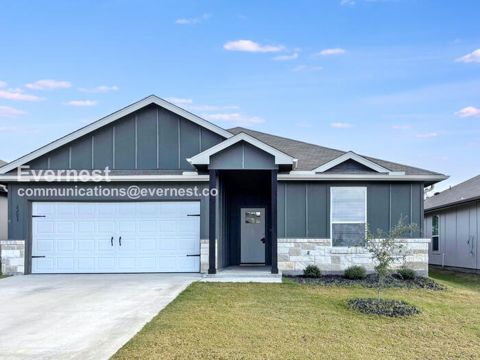 Primary Photo - 2203 Hornbeam St