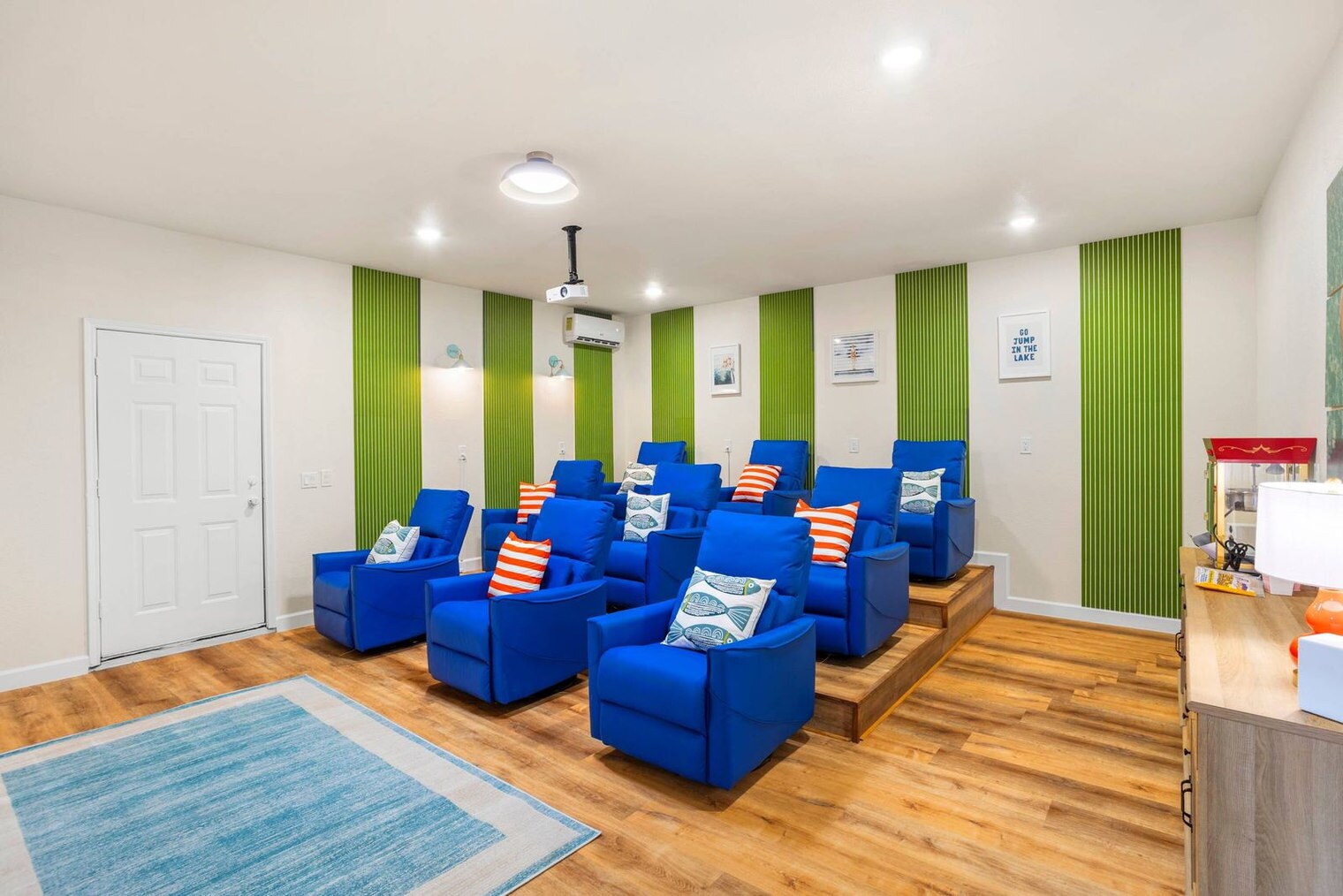 Building Photo - 902 Vista Oaks Ct