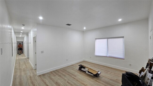 Building Photo - 3110 SW 21st Ter