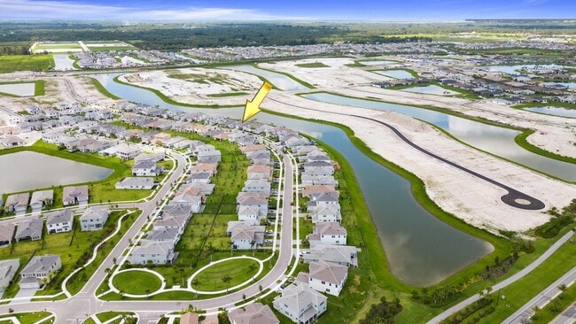 Building Photo - 5579 Liberty Ln