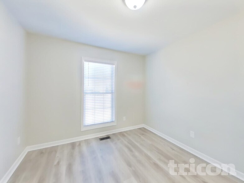 Building Photo - 6009 Plateau Ct