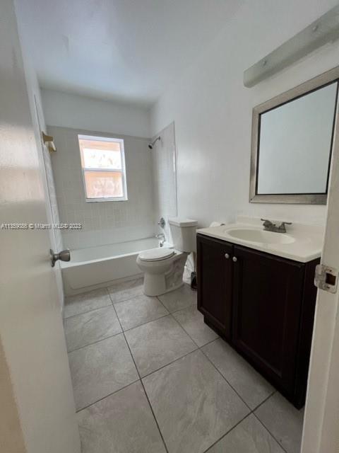 Building Photo - 3 bedroom in Miami FL 33161