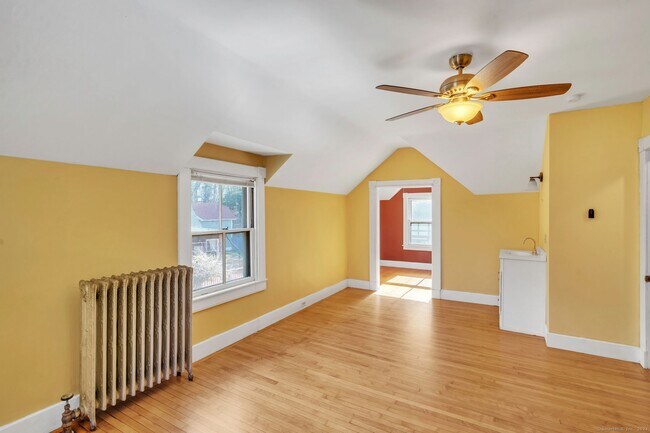 Building Photo - 46 Highland Terrace