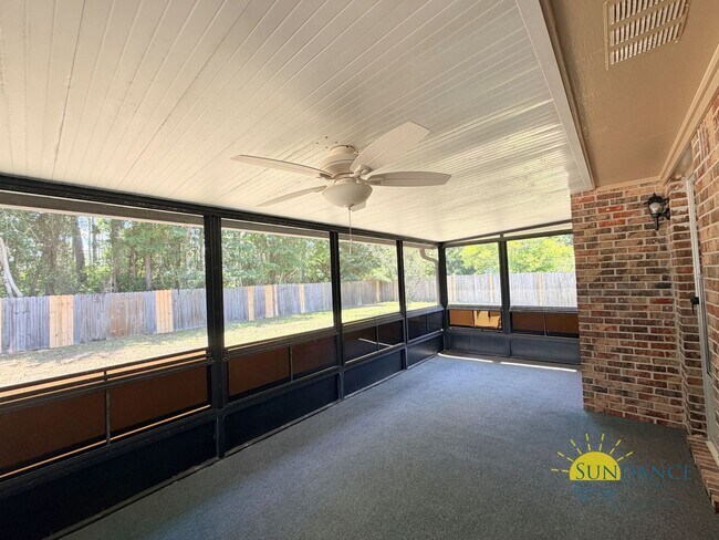 Building Photo - Beautifully Updated 3BR Home in Mary Esther!