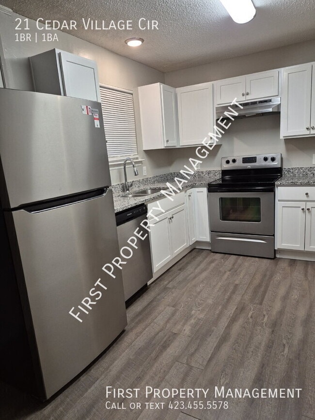 Building Photo - 21 Cedar Village Cir