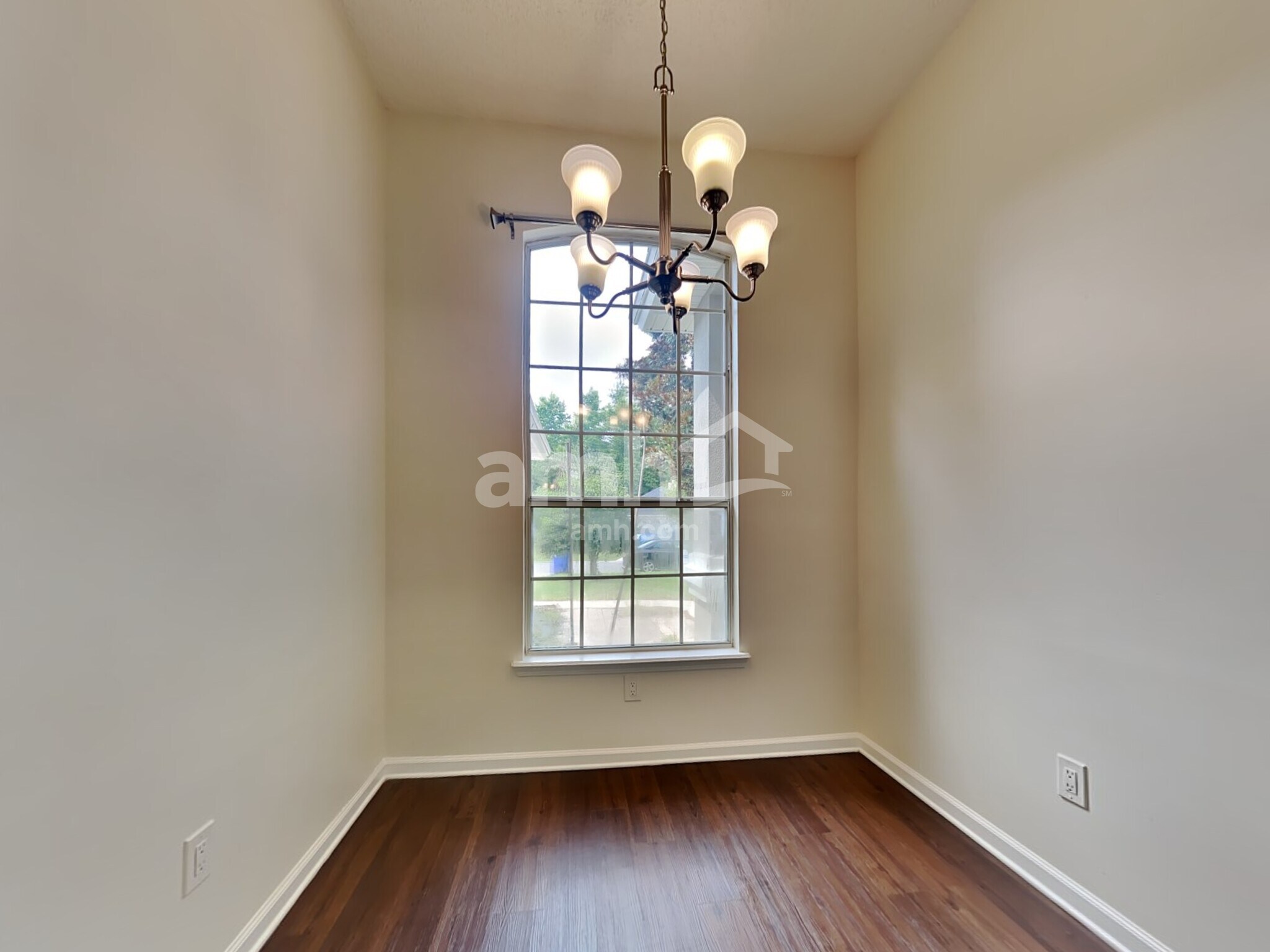Building Photo - 1139 Ardmore St