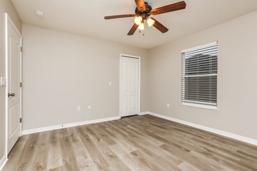 Building Photo - 559 Cortona Dr