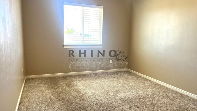 Building Photo - 1385 Bridal Veil Dr