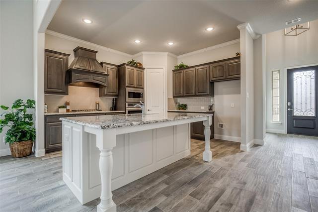 Building Photo - 332 Cowling Dr