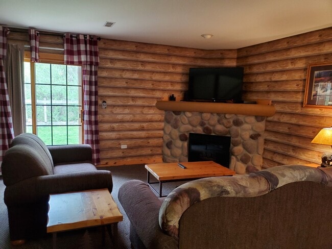 Building Photo - 2643 IL-178