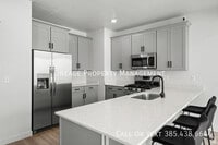 Building Photo - 15524 Trumpet Ln