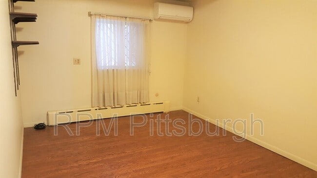 Building Photo - 437 S Aiken Ave