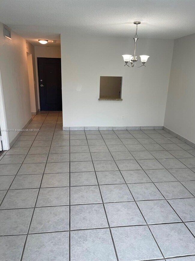 Building Photo - 7865 Camino Real
